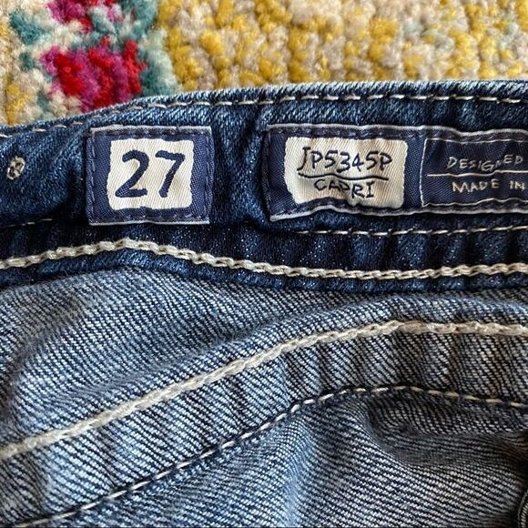 Miss Me Rhinestone Cross Capris Jeans - Picture 8 of 13